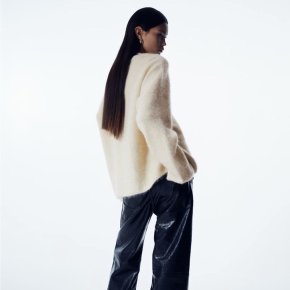 H&M Mohair/Wool Blend sweater - Picture 5 of 6